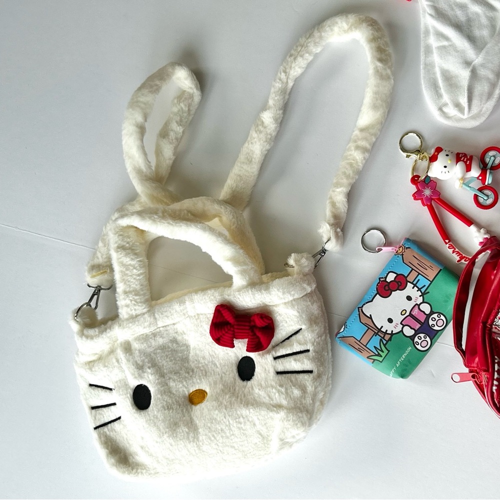 ❤️(HK0009) Hello Kitty Adorable 7-Piece Bundle - Picture 6 of 11